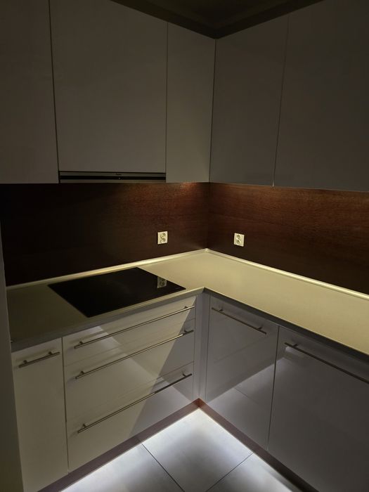 Mieszkanie 70m2 pierwsze piętro, trzy pokoje,niski czynsz, od zaraz