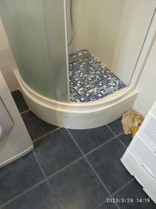 Сантехник недорого,ремонт душевых кабин,душевой поддон из кафеля