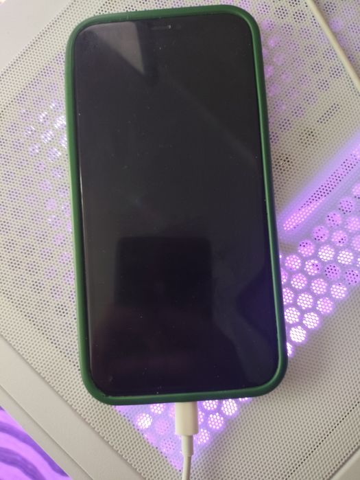 Продам iPhone 11 64gb Neverlock АКБ 85%