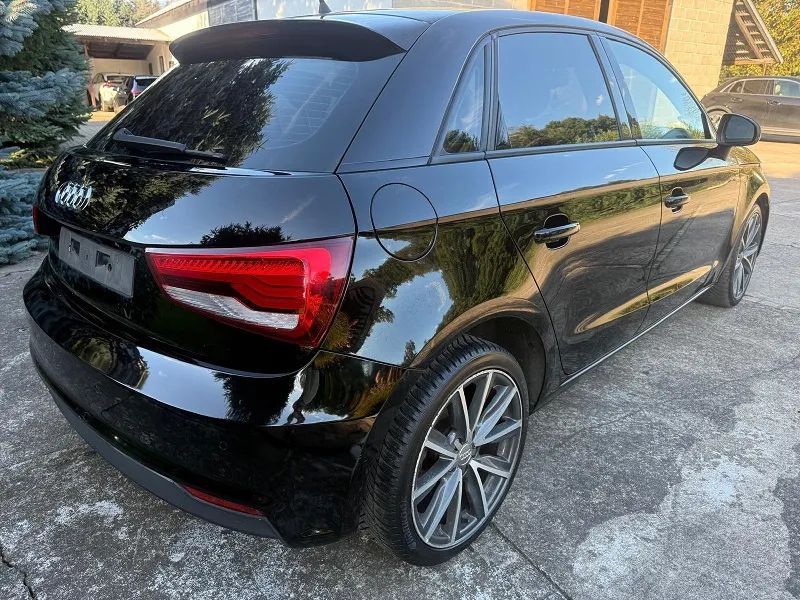 Audi A1 Sportback 1,4 benzyna nawigacja panorama bogata wersja