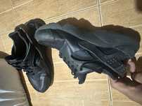 Estou vendnedo esse nike praticamente novo