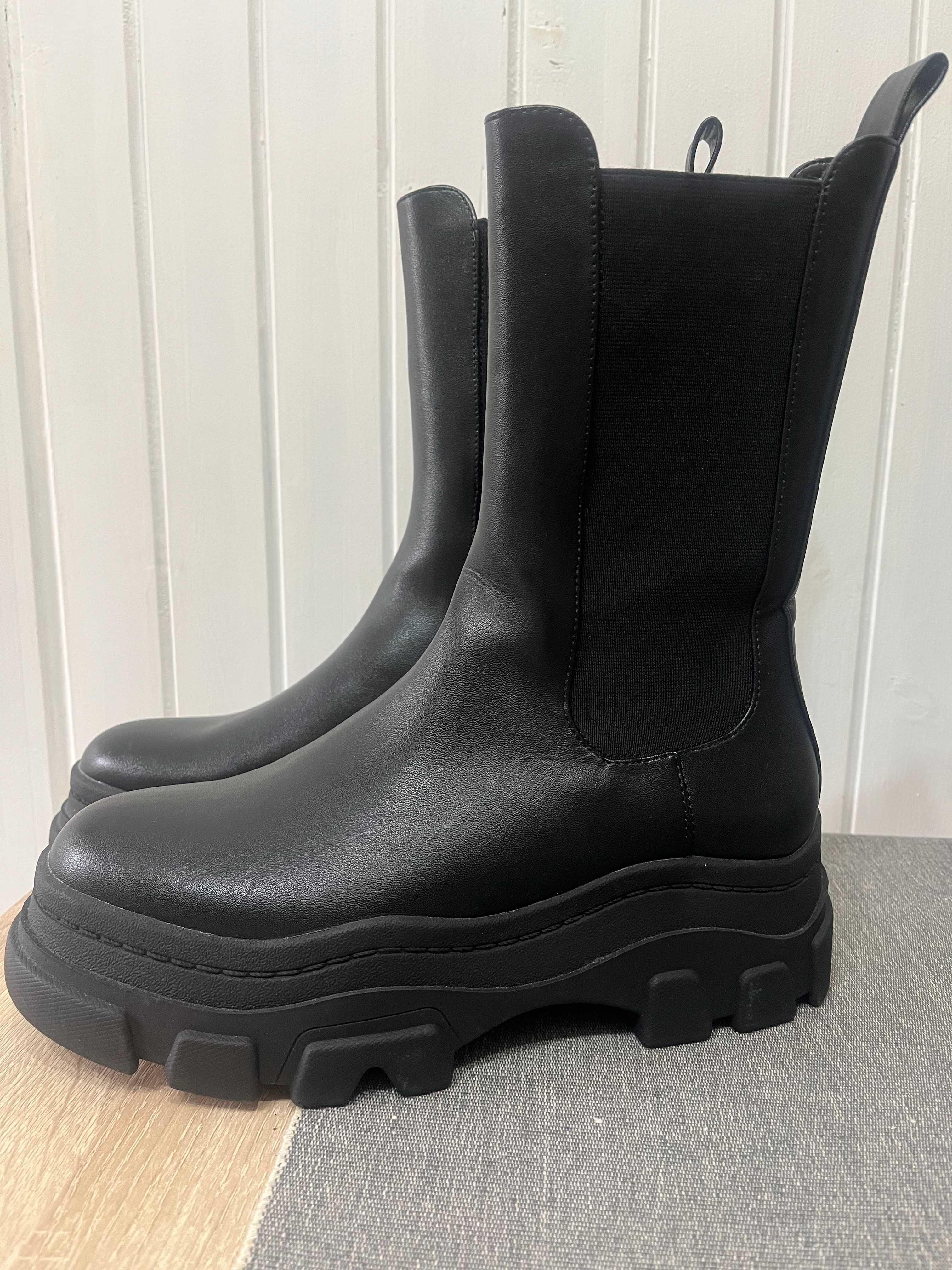 buty BOTKI koturny czarne nowe bez metki BERSHKA rozmiar 38