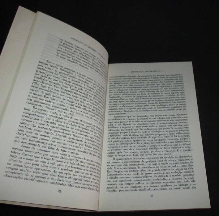 Livro Biologia e Sociedade G. F. Sacarrão