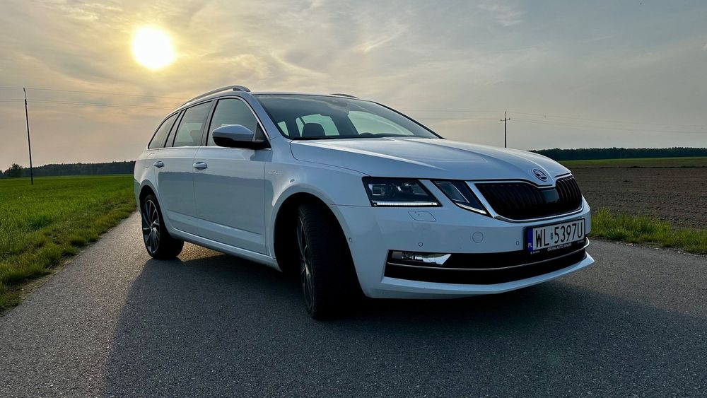 Skoda Octavia 2.0 TDI 4x4 / DSG / ASO / Bezszkod. / Keyless / LED / Virtual / Canton