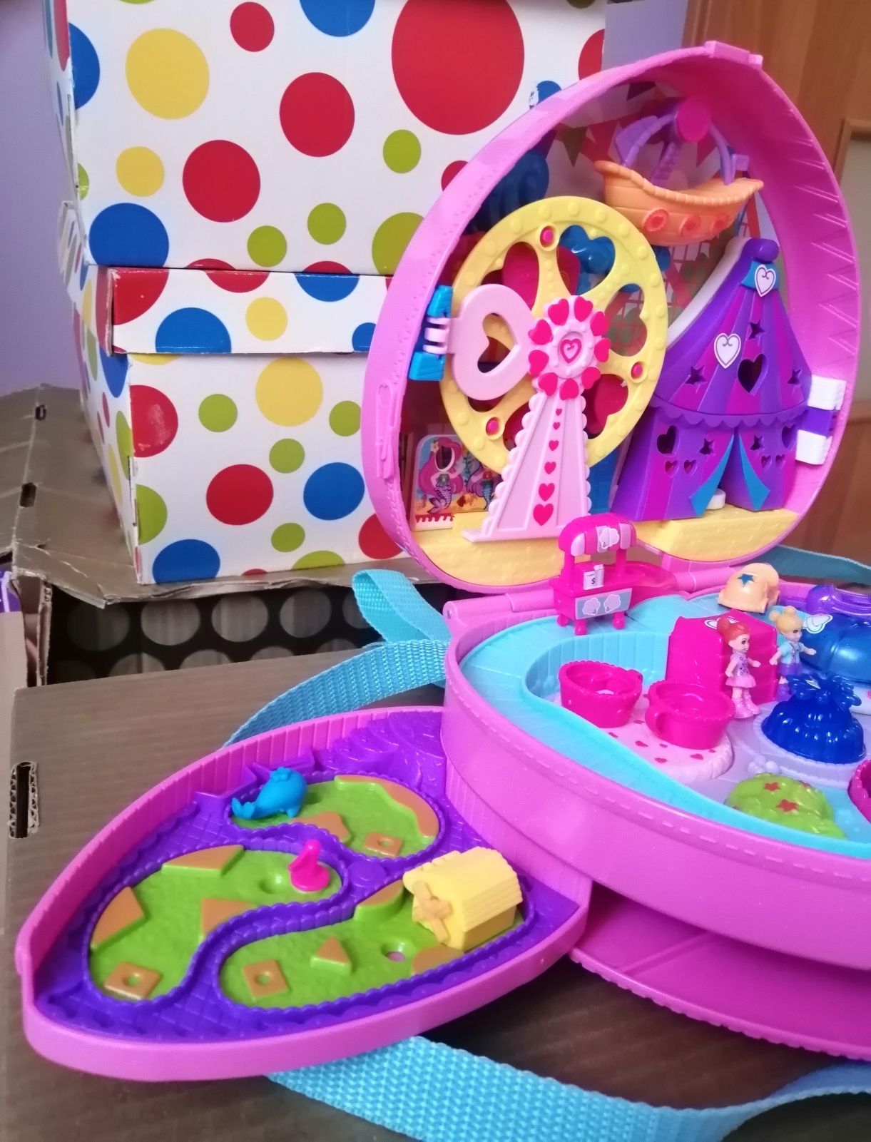 Zabawka Polly Pocket plecak park rozrywki