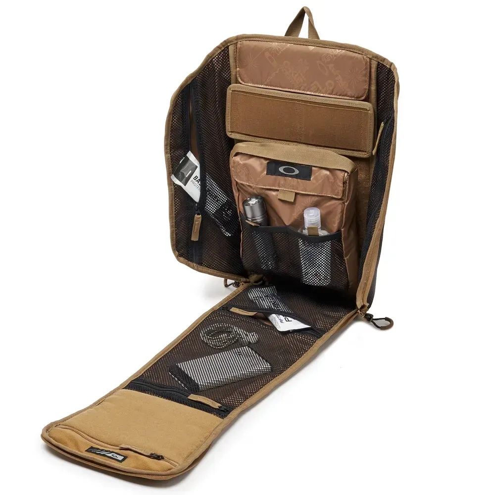 Сумка-слінг Oakley Extractor Sling