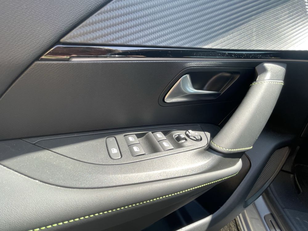 Peugeot 2008 1.2 PureTech GT Line EAT8