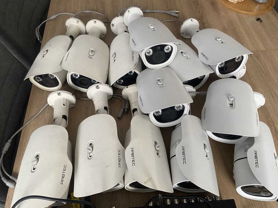 Kamery 13 szt z rejestratorem Hikvision