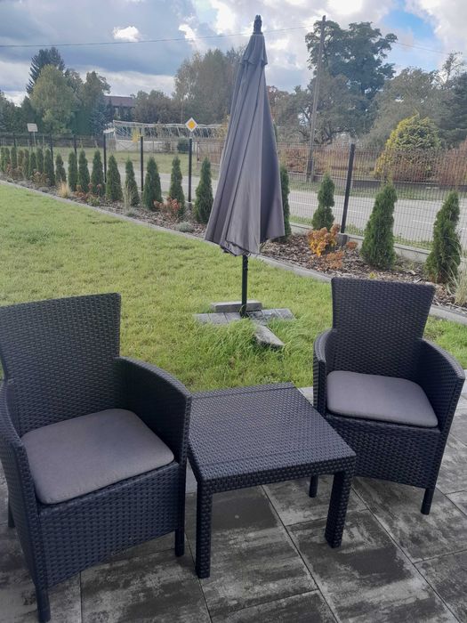 Zestaw tarasowy stolik i fotele