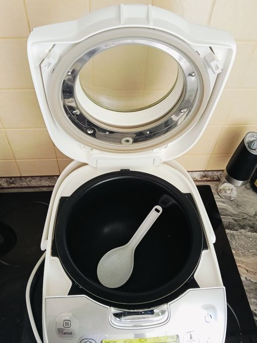 Продам мультиварку Tefal R23