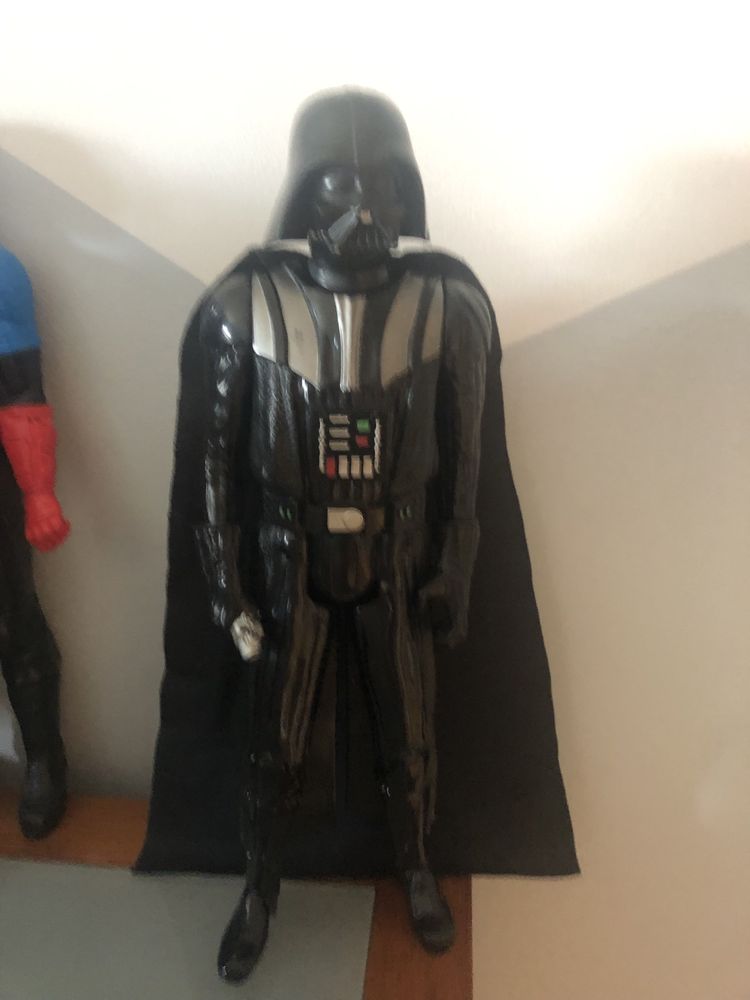 Bonecos marvel 30 cm 5 euros cada