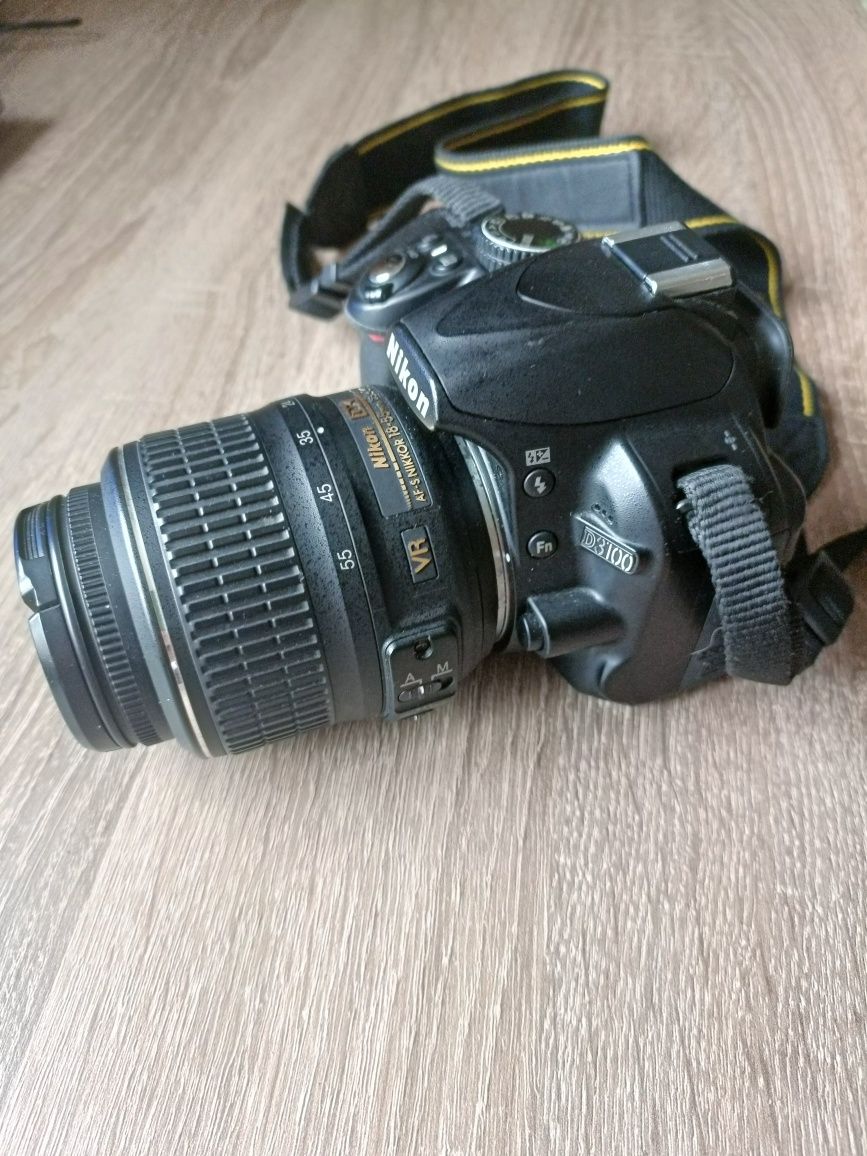 Фотоапарат Nikon D3100, сумка Vanguard 2GO 15