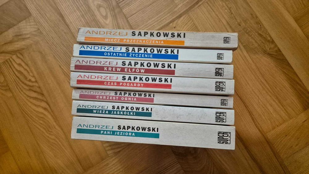 Pakiet Wiedźmin 7 tomów superNOWA (Saga + Opow.)