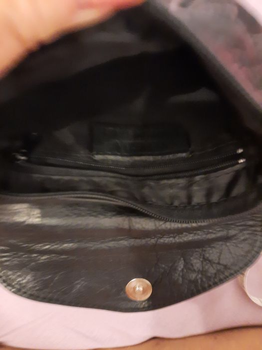 Mała skórzana czarna torebka oryg. włoska Venezia.