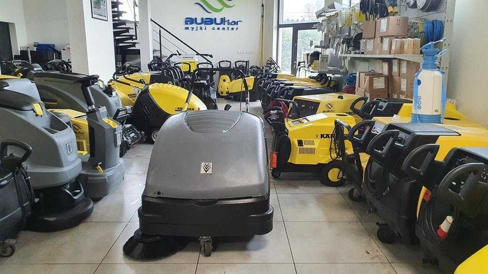 Zamiatarka KARCHER KM 85/50 W Bp BATERYJNA 2019 ROK