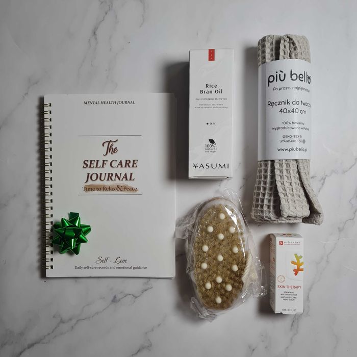 Zestaw prezentowy na święta beżowy Yasumi Erborian