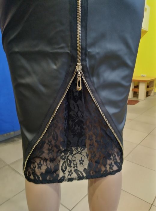 Юбка карандаш из эко кожи.