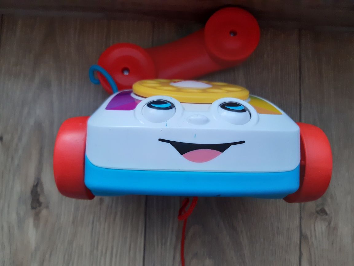 Telefon Fisher Price na sznureczku