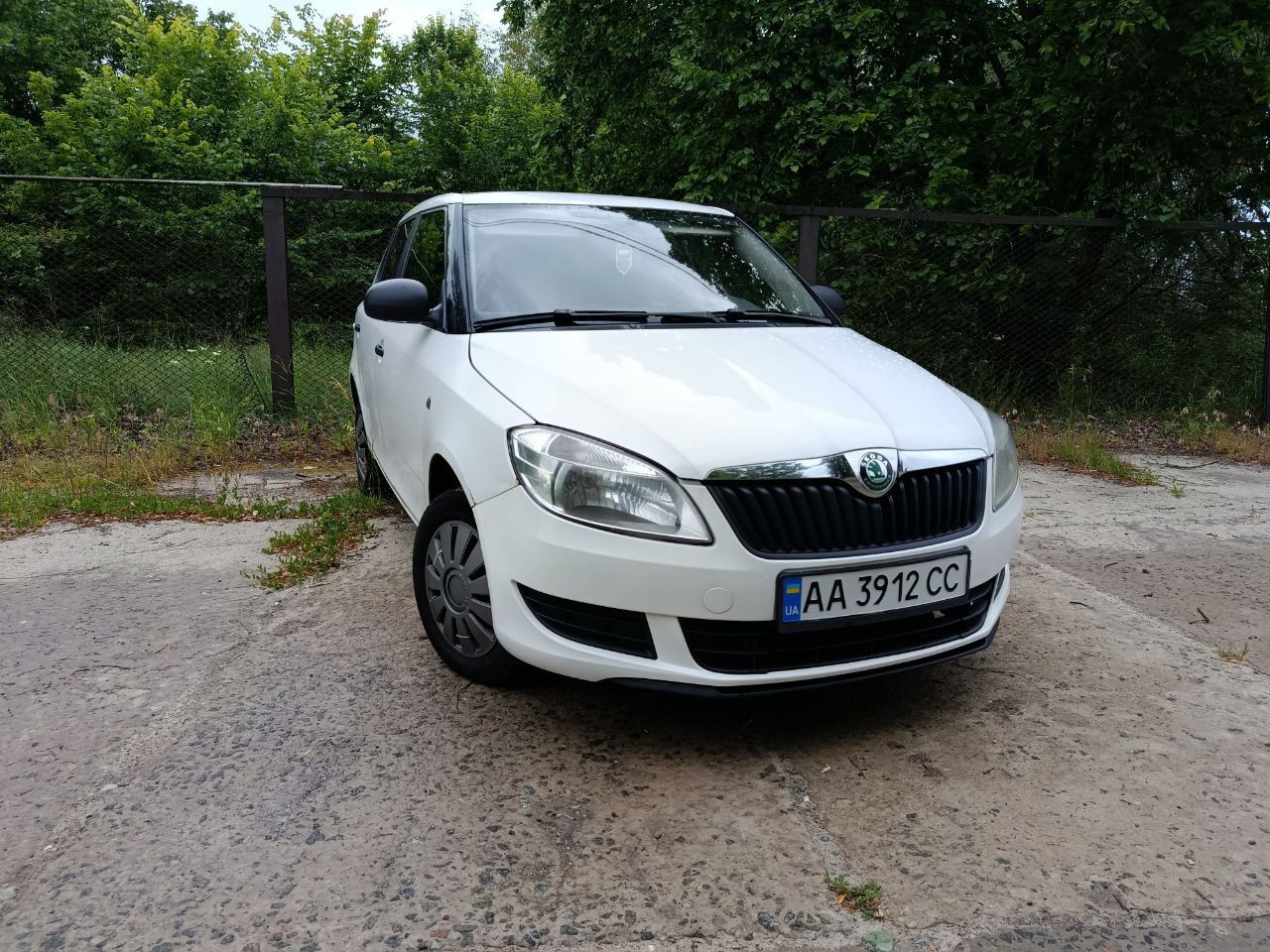 Skoda Fabia 2012 -- Читайте опис