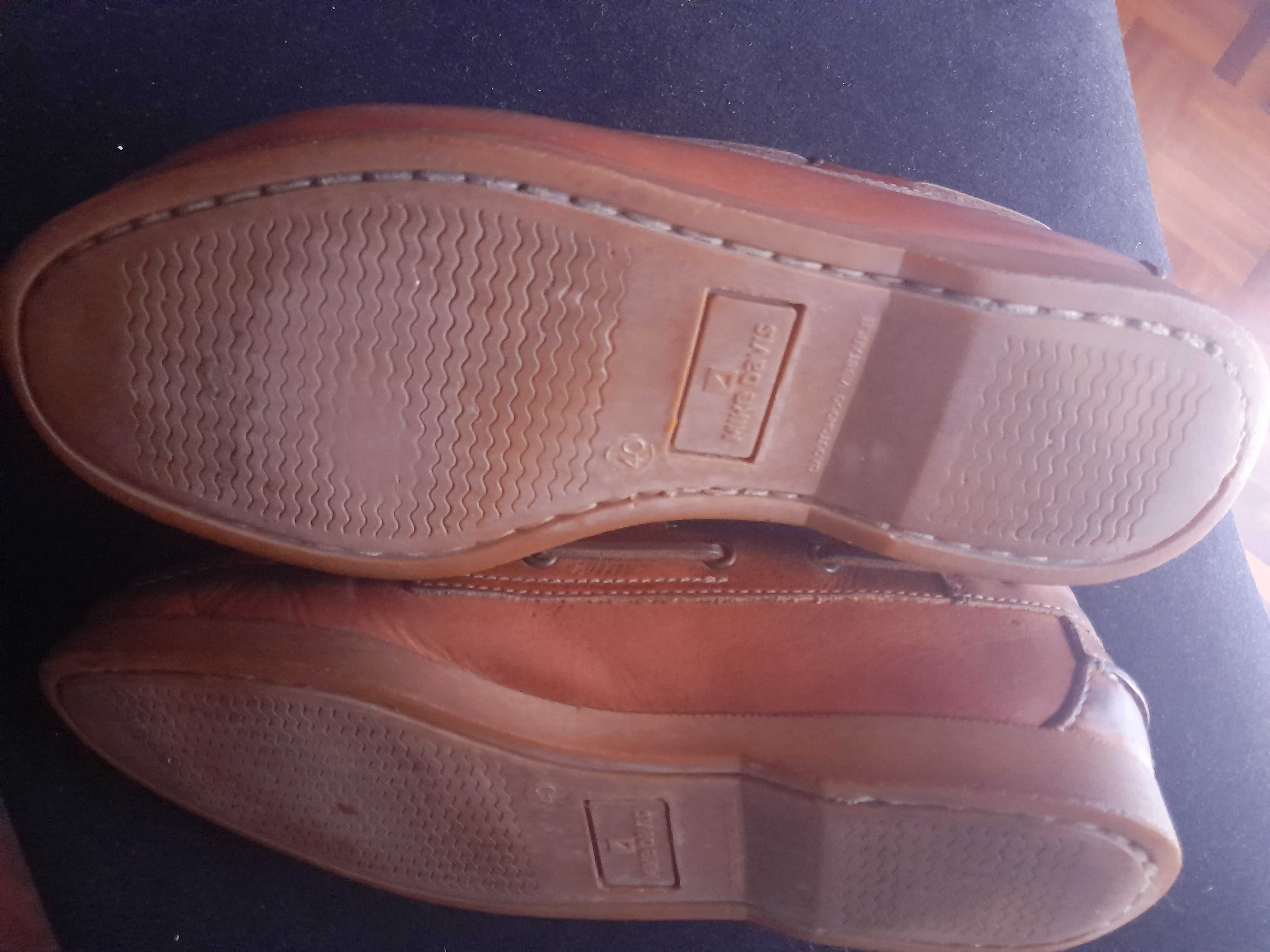 Sapatos castanhos Mike Davis