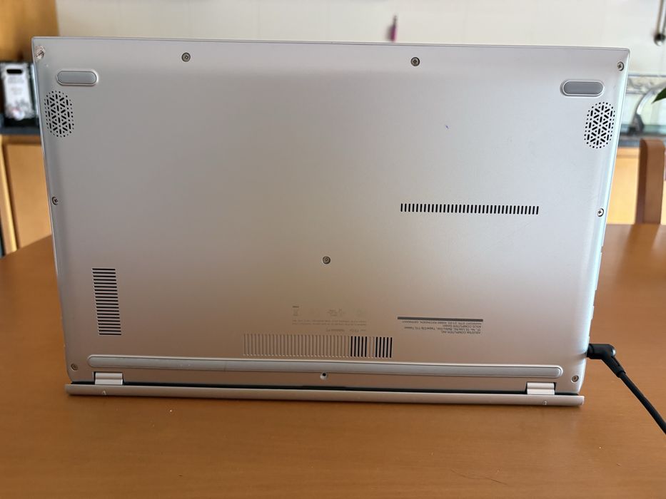 Portatil asus vivobook