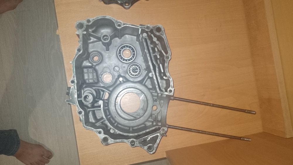 Продам картер лівий fml 164