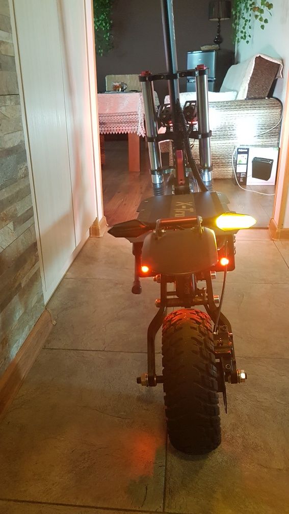 Hulajnoga elektryczna X Tron T-88