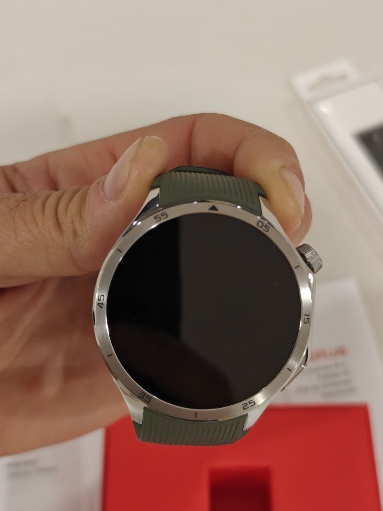 OnePlus Watch 3 Esmerald Green