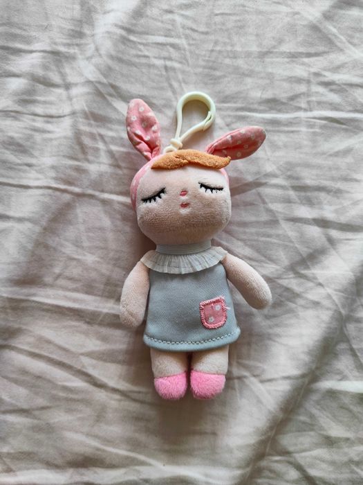 Zestaw dla niemowlaka lalka grzechotka gryzak zabawka sensoryczna