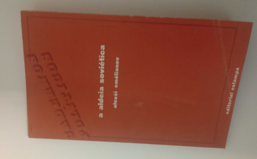 A aldeia Soviética, de Alexéi Emélianov