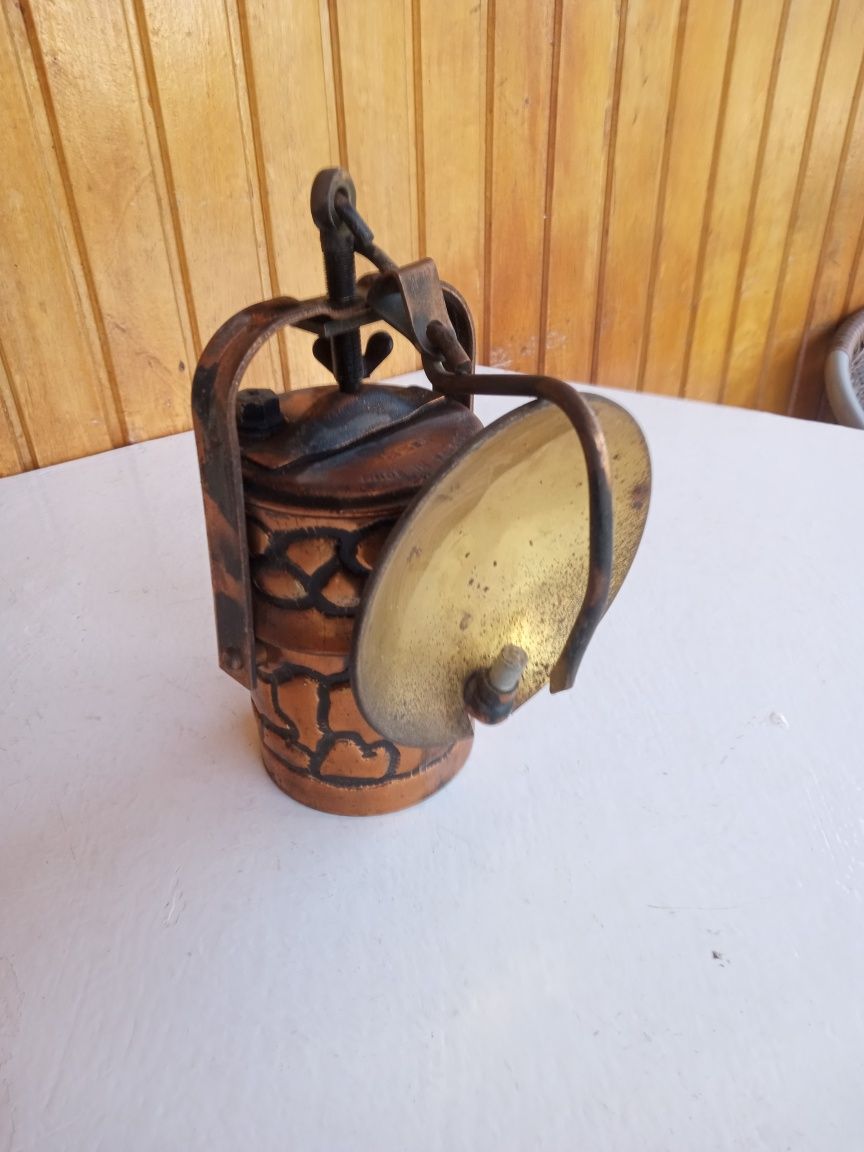 Stara lampa karbidowa