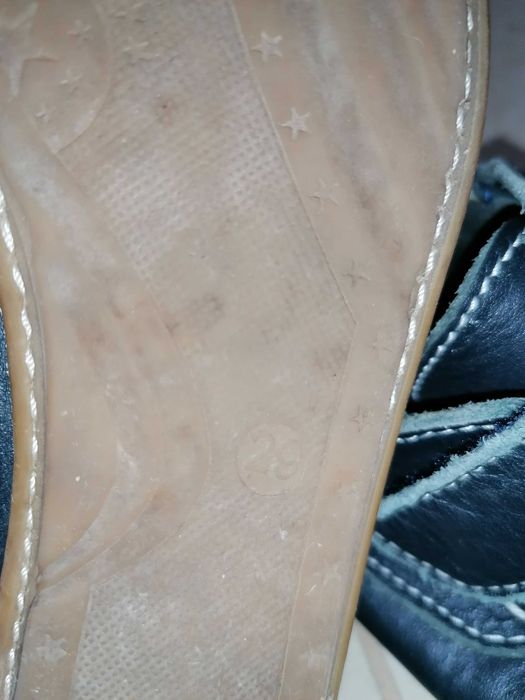 Sapatos tipo vela tamanho 29