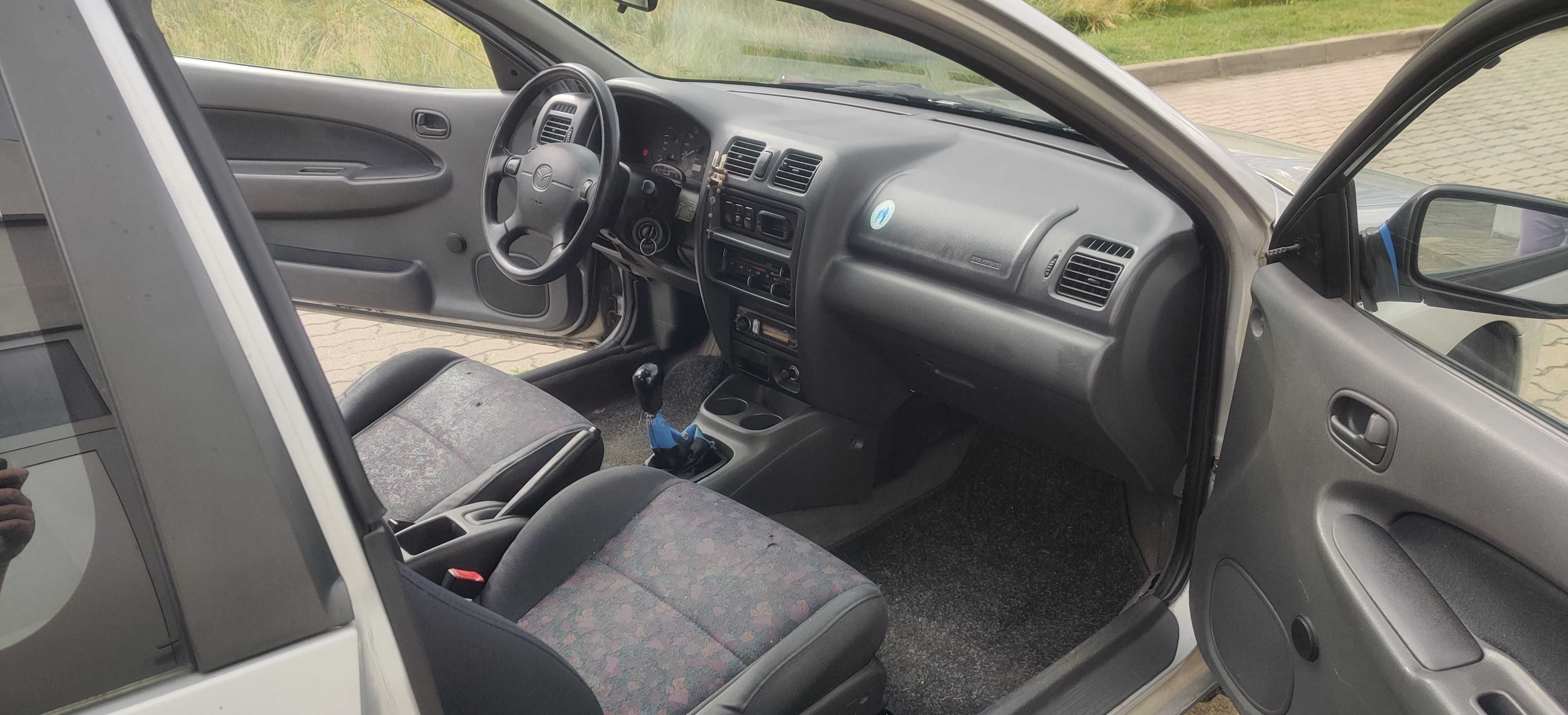Mazda 323//1.5 benz//Ekonomiczny//Old school