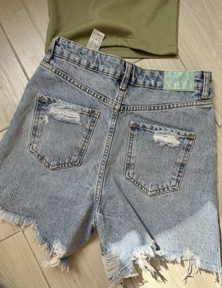 Шорти джинсові блакитні zara , сірі бермуди турція