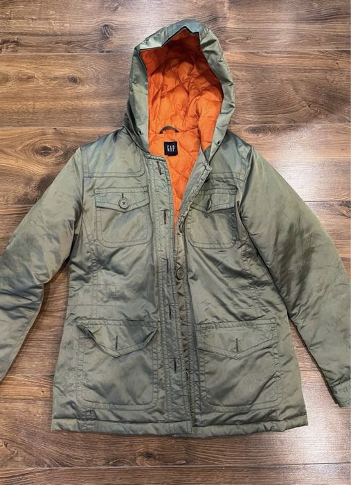 Куртка осіння курточка жіноча Gap