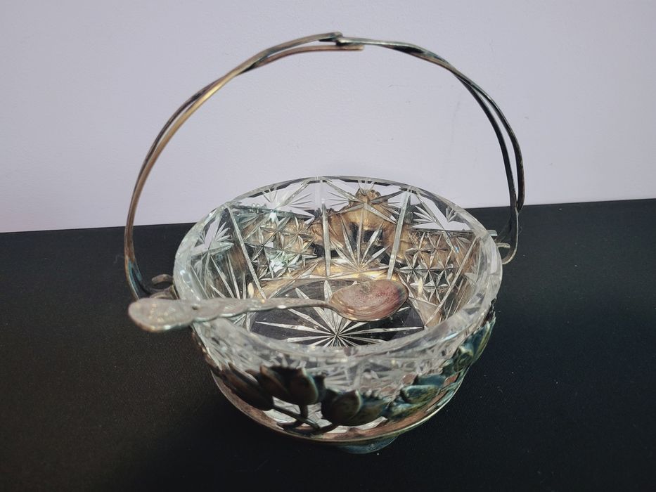 Ładna posrebrzana cukierniczka Hefra