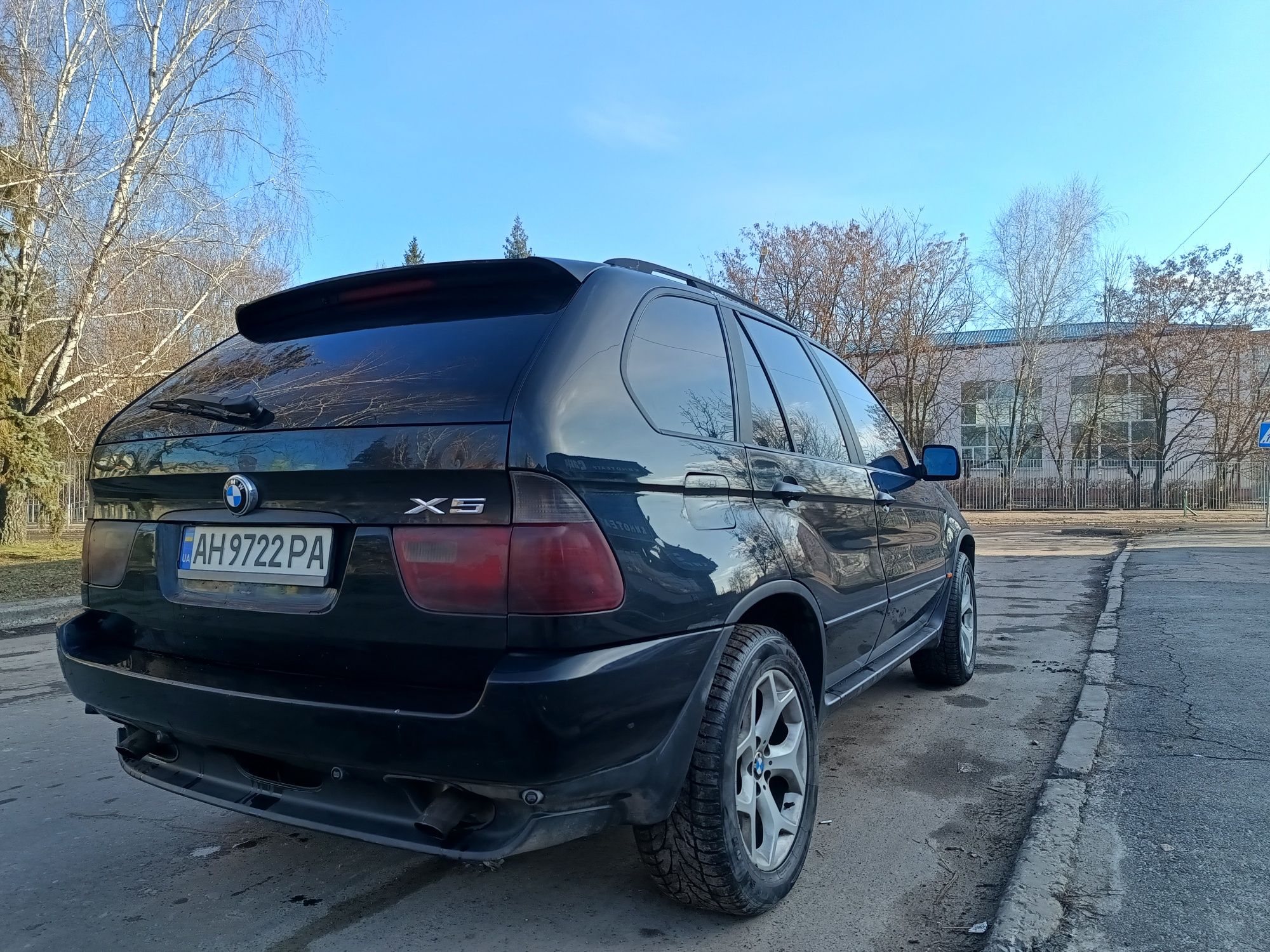 BMW X5                  .