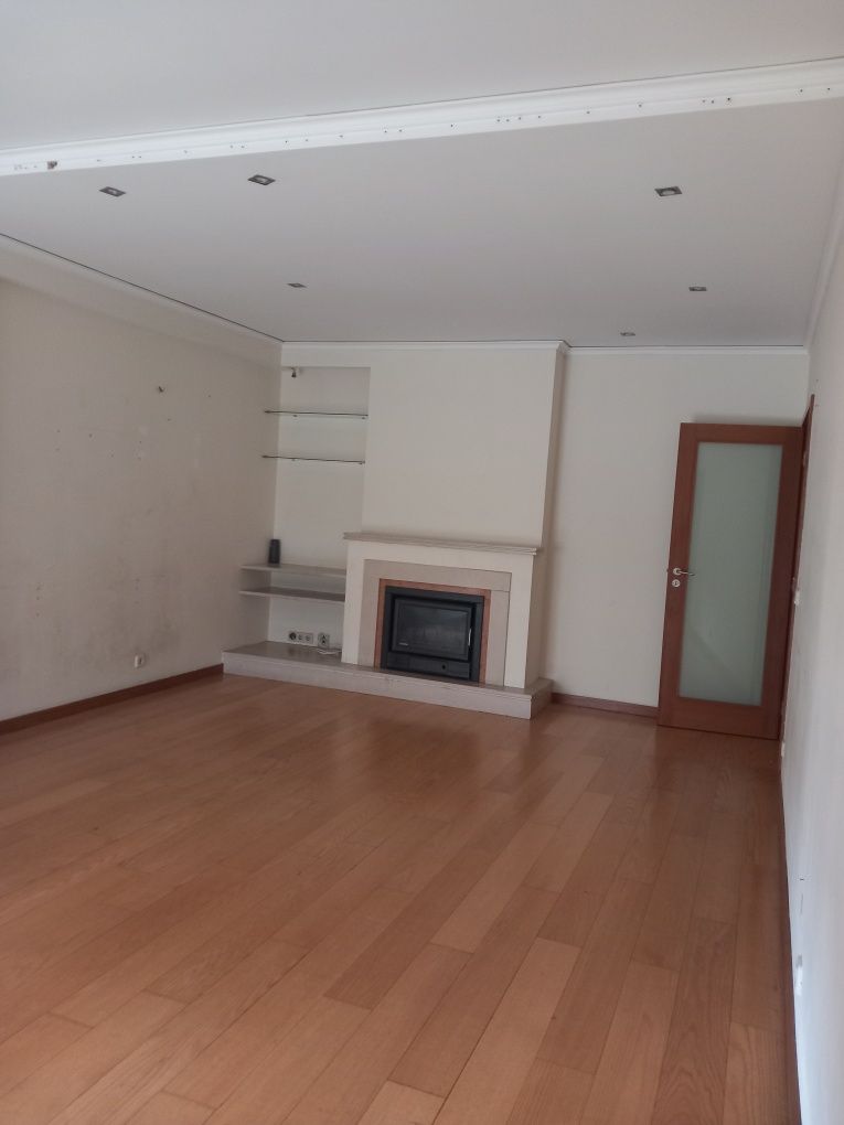 Vendo apartamento T3 São Victor braga