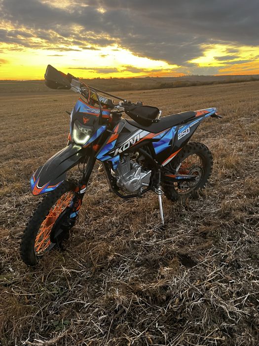 Продам мотоцикл KOVI ADVANCE 250 (кові адванс 250)