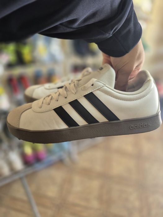Жіночі кеди низькі Adidas Vl Court(Оригінал-Б/У)40-25,5см