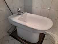 Bidet łazienkowy  Roca z klapą