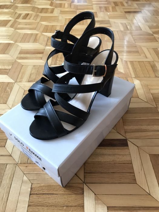 Skórzane sandały na obcasie, Solo Femme, czarne, r. 40, 25,5 cm