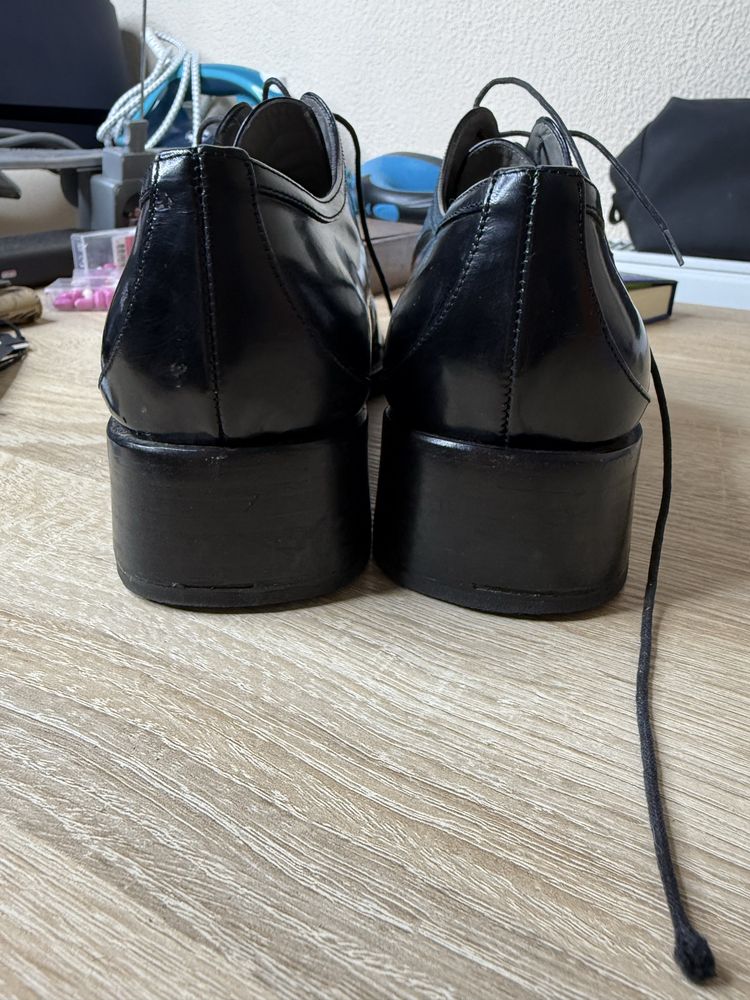 Prada туфлі, взуття