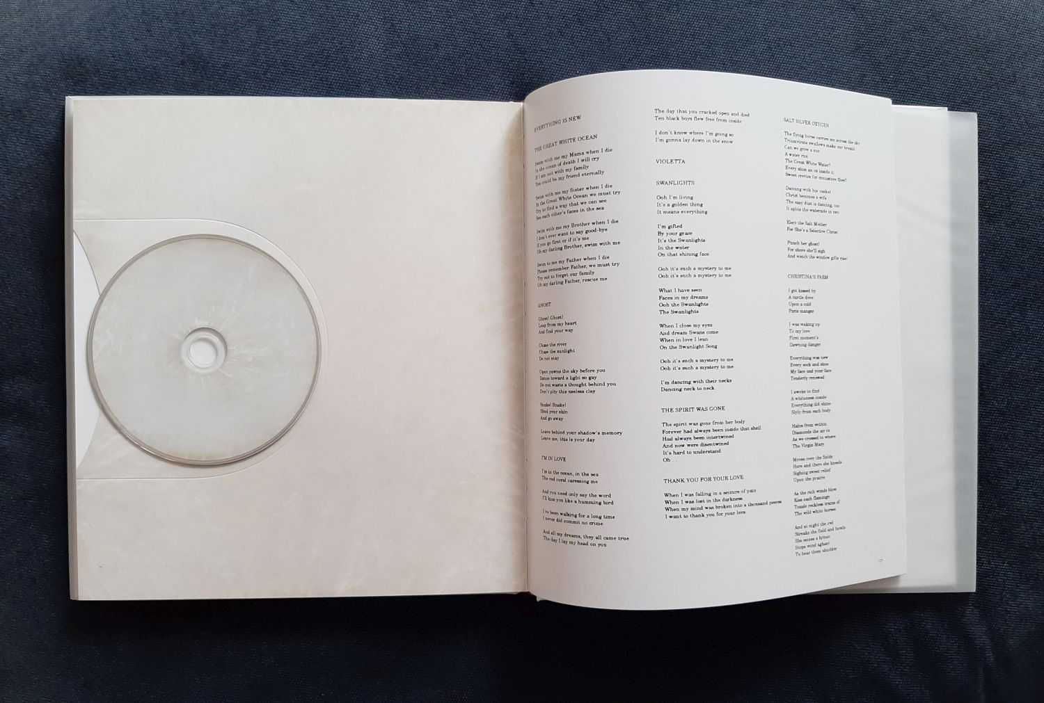 Livro e CD de Antony and The Johnsons, "Swanlights"