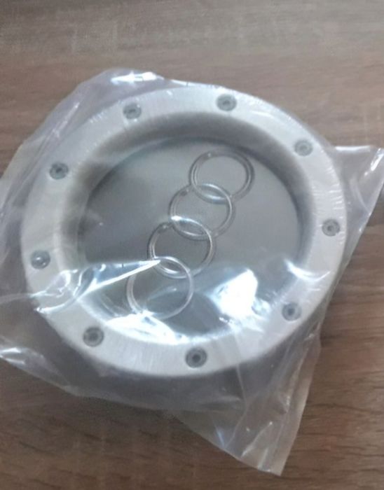 Значок, ковпачок в диски Audi, заглушка, ауді