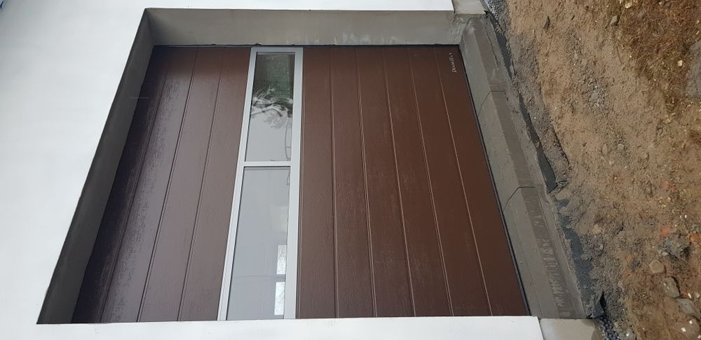 Brama garażowa segmentowa Bramy garazowe przemysłowe producent