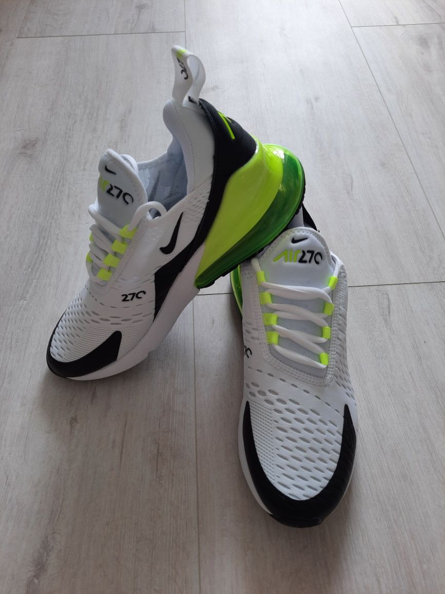 Оригінальні чоловічі кросівки Nike Air Max 270 (DC0957-100)