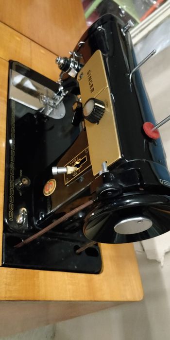 Máquina costura Singer, modelo especial Machine 224U