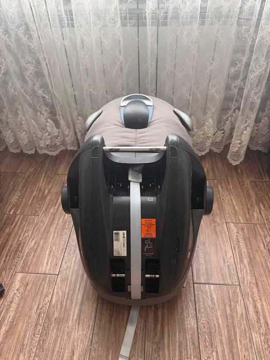 Автокрісло CYBEX Cloud Q Platinum з базою(ISOFIX) та адаптерами