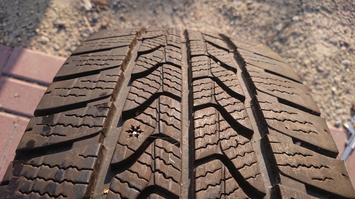 215 /60/17 C 109/107T Goodyear ultragrip cargo 7mm 2021r